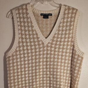 Polo by Ralph Lauren Cream and Tan Houndstooth V-Neck Sweater Vest